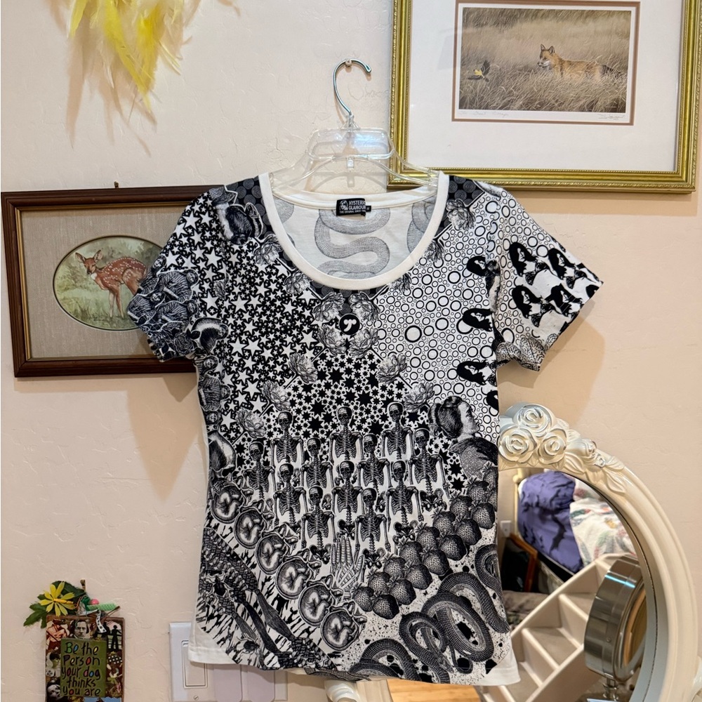 RARE Y2K Hysteric Glamour vintage mandala black & white snake Size M T-Shirt.